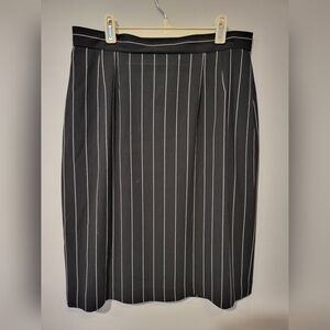 Jax *size 12* black & white stripe skirt, 3½" slit in back